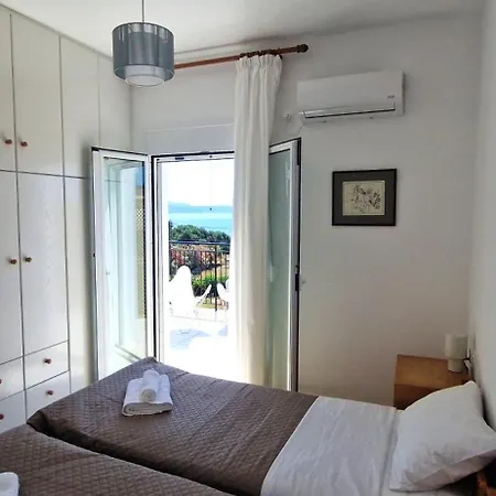 Aquarius Kefalonia Villa Pesádha